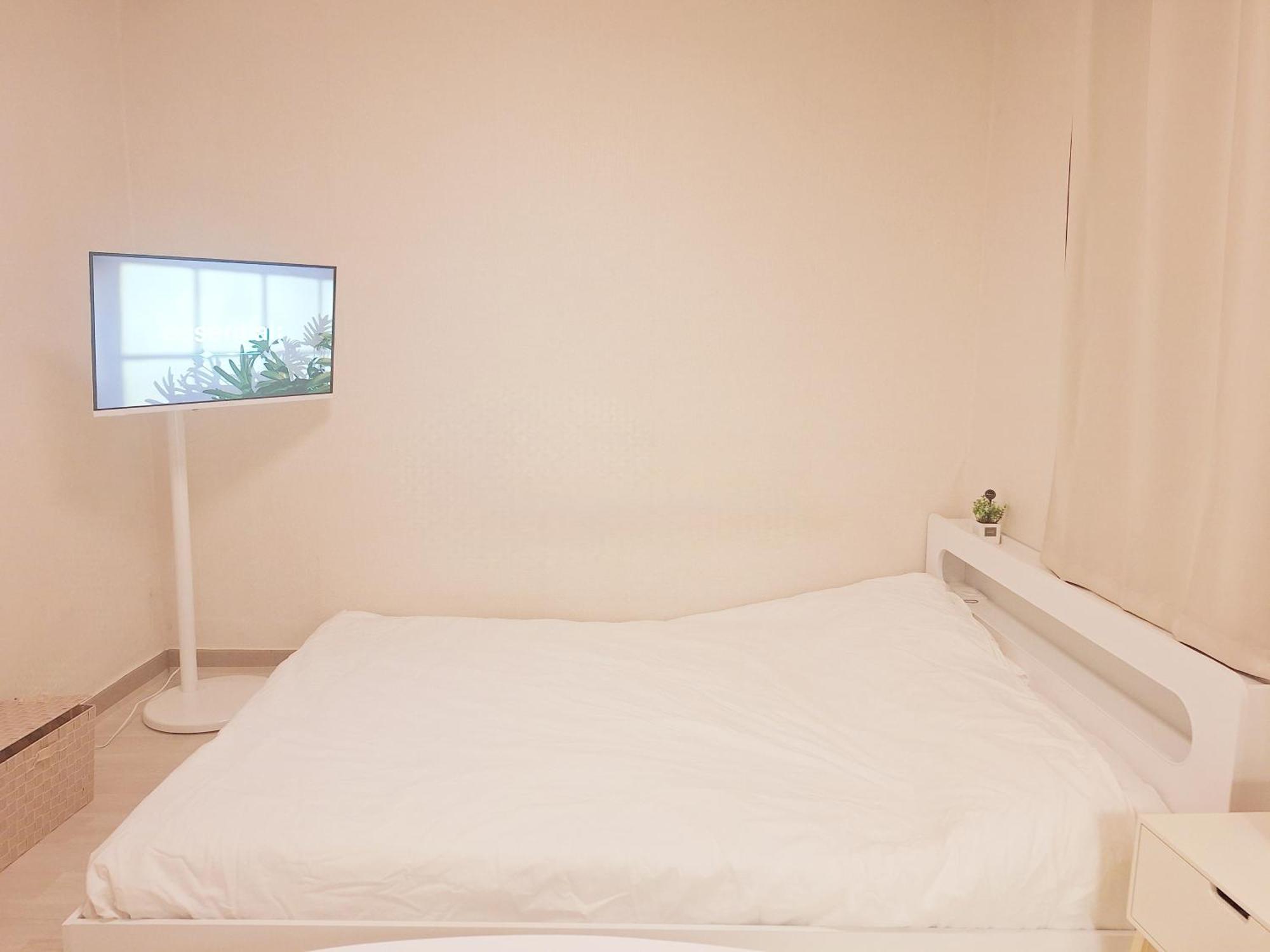 Apartment Hue 2 *